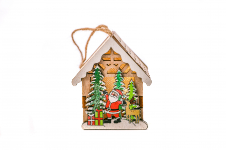 Casuta din lemn care lumineaza [1]