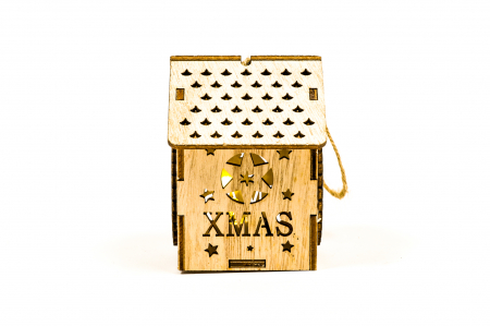 Casuta din lemn care lumineaza cu mos si ursulet [1]