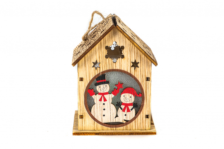 Casuta din lemn care lumineaza cu oameni de zapada [0]