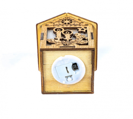 Casuta din lemn care lumineaza cu lumanari [3]