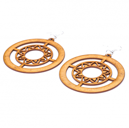 Cercei din lemn - Cercei din lemn circulari cu o floare