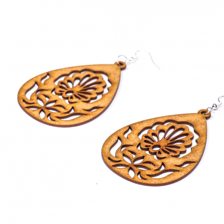 Cercei din lemn - Cercei din lemn cu floare si model