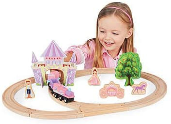 Circuit din lemn cu trenulet - Castelul din povesti [0]