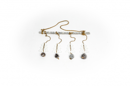 Decoratiune din lemn cu braduti [3]