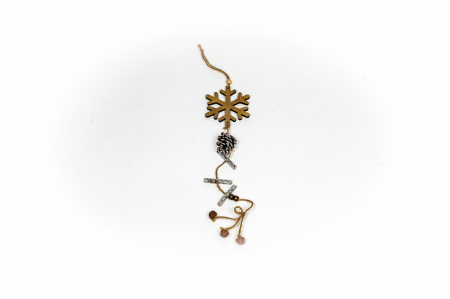 Decoratiune din lemn cu fulg [3]