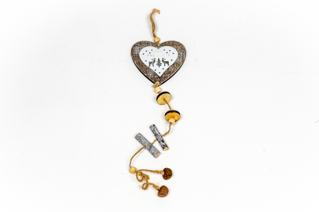 Decoratiuni Craciun - Decoratiune din lemn cu inima suprapusa