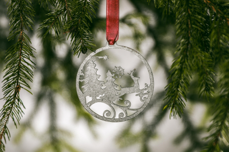 Decoratiuni Craciun - Decoratiune din lemn cu peisaj de iarna -argintiu