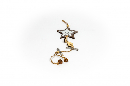 Decoratiune din lemn cu stea suprapusa [2]