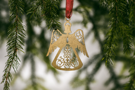 Decoratiuni cu lumina - Decoratiune din lemn cu un ingeras - auriu