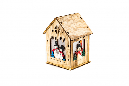 Casuta din lemn care lumineaza [1]