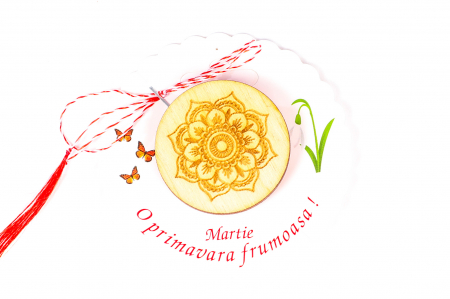 Insigne - Insigna din lemn cu o floare