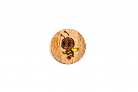 Insigna din lemn cu o albinuta [0]