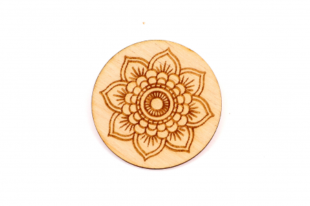 Insigna din lemn cu o floare [2]