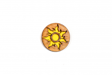 Insigna din lemn cu un soare [1]