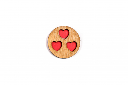 Insigna din lemn inimioare [0]
