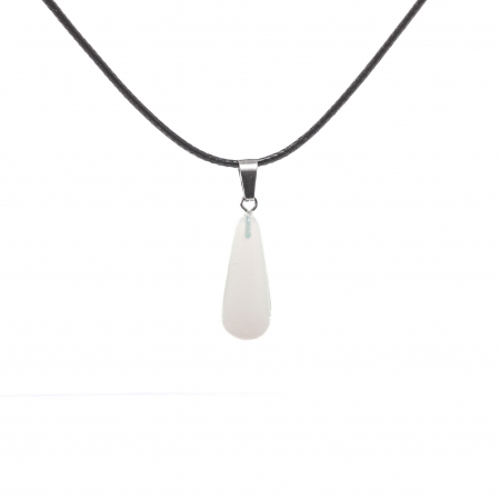 Feng Shui - Colier cu pandantiv cu piatra semipretioasa Cuart  in forma de lacrima