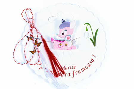 Martisor-brosa cu o caprioara roz [0]