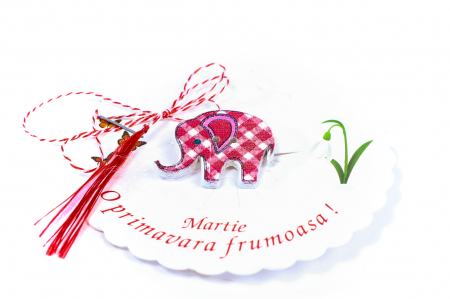 Martisor-brosa cu un elefantel rosu [1]