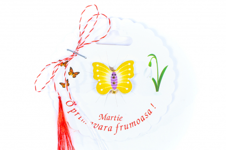 Martisor-brosa cu un fluture galben cu mov [0]