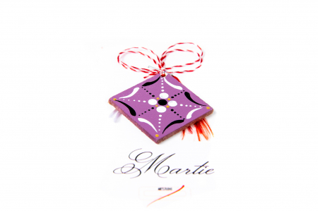 Martisor din lemn pictat manual [1]