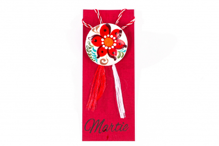 Martisor din ceramica pictat manual cu o floare mare rosie [0]