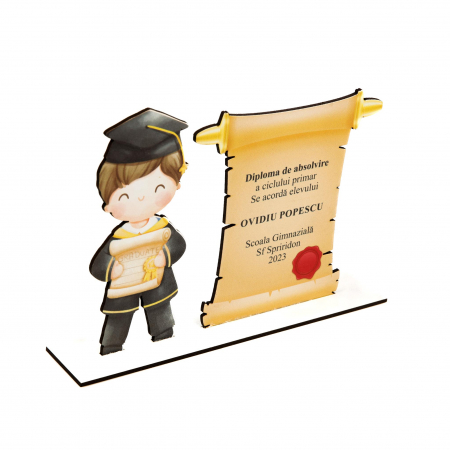 Placheta personalizata din lemn cu baiat saten si diploma de absolvire [2]