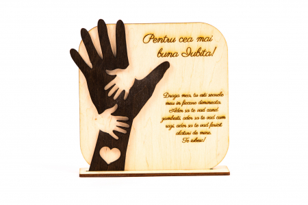 Cadouri pentru EA - Placheta personalizata din lemn cu maini- Pentru cea mai buna Iubita!