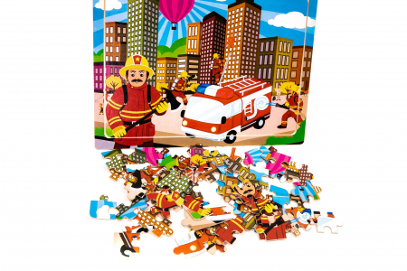Puzzle din lemn cu pompieri - jucarii Montessori [1]