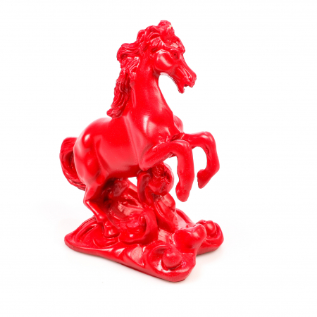 Statueta Feng Shui Cal Rosu cu picioarele ridicate pentru noroc in iubire si succes profesional [2]