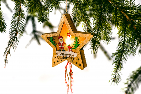 Steluta care lumineaza cu mos craciun [0]