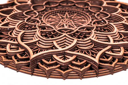 Tablou cu mandala din lemn in straturi [3]