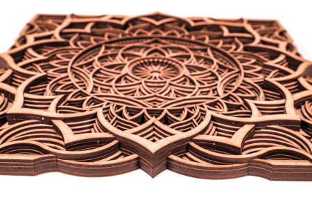 Tablou cu mandala din lemn in straturi [3]