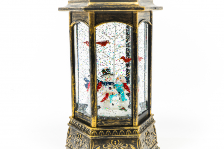 Ornament tip felinar hexagonal care lumineaza cu 4 oameni de zapada [1]