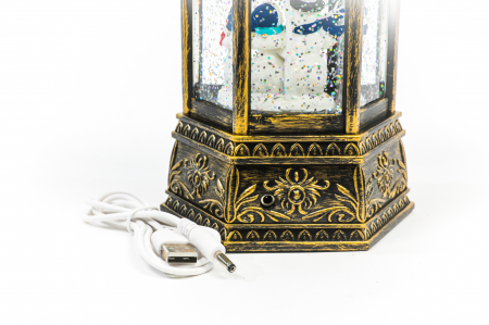 Ornament tip felinar hexagonal care lumineaza cu 4 oameni de zapada [3]