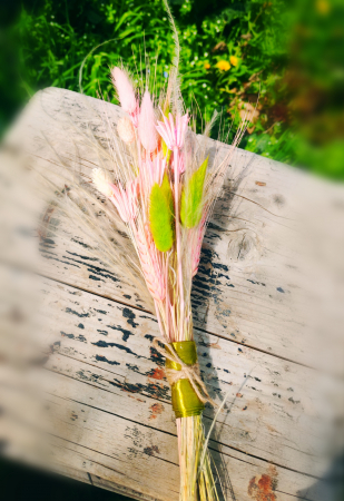 Produse - Buchetel nemuritor de primavara, din flori naturale uscate in nuante de roz si verde