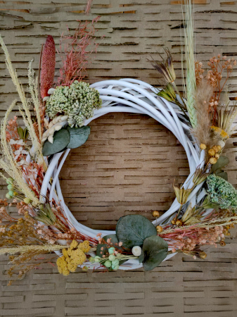 Produse - Coronita de Paste din nuiele si flori naturale uscate, in nuante de menta, roz, galben