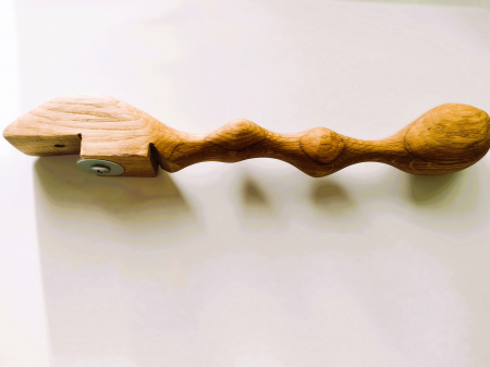 Desfacator scorpion din lemn de stejar [3]