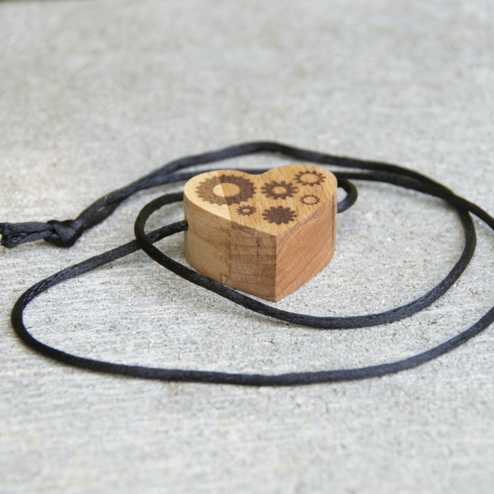 Pandantiv inima din lemn de fag natural, Gears, 3,5x3 cm [4]