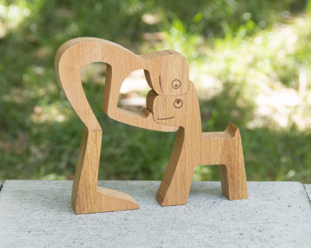 Figurina decorativa din lemn de fag baiat si catel, 13x12 cm [2]