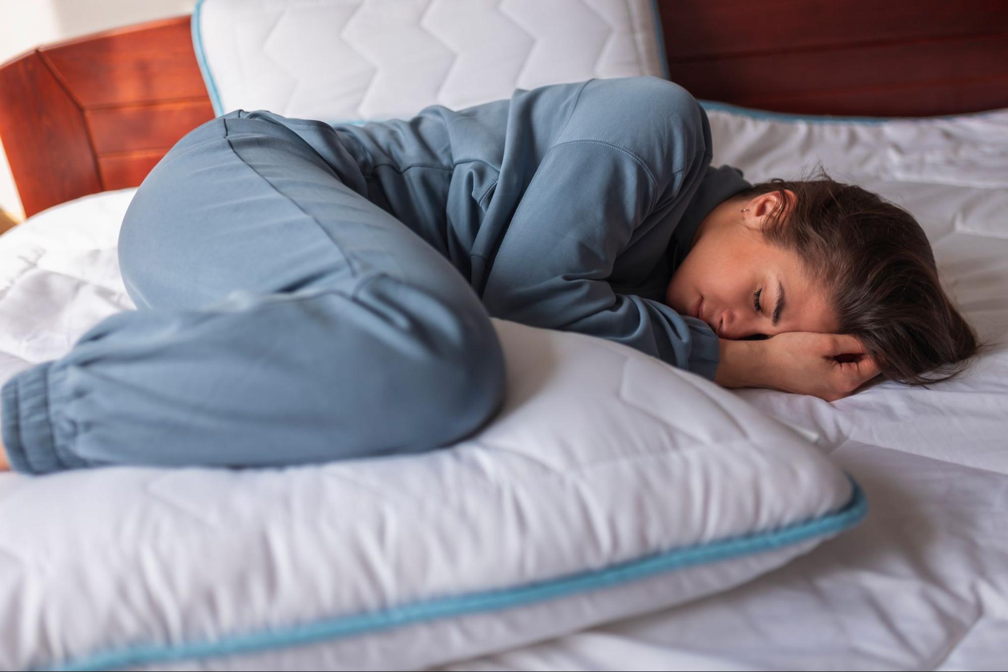 Fazele Somnului: Ghidul Tău Complet pentru o Odihnă de Calitate