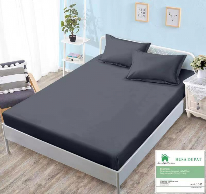 Husa de pat cu elastic 160x200 din Bumbac Finet + 2 Fete de Perna - Negru