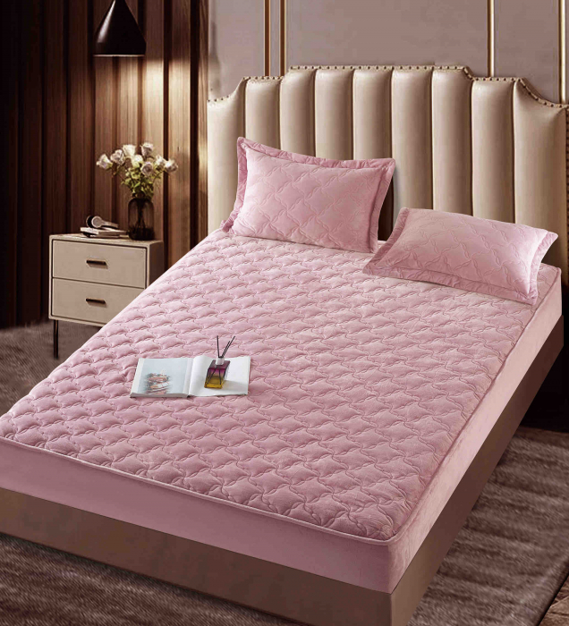 Husa matlasata tip topper din catifea, 140x200cm + 2 fete de perna 50x70cm - Roz