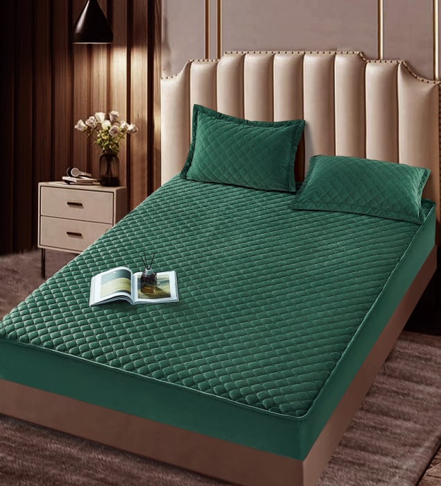 Husa matlasata tip topper din catifea, 180x200cm + 2 fete de perna 50x70cm - Verde