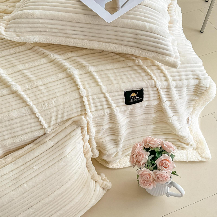 Pătură Cocolino Groasă cu Blăniță Premium 200x230cm + 2 Fețe de Pernă 50x70cm, Crem [4]