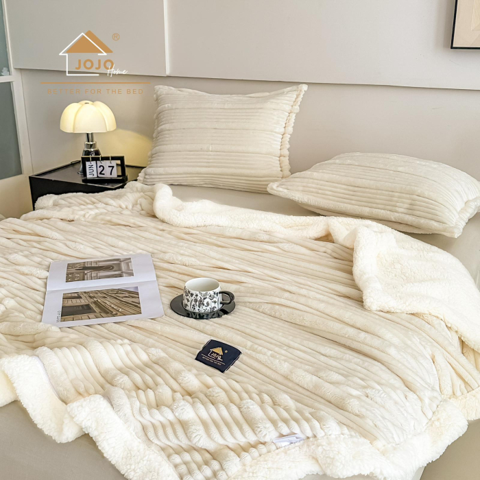 Pătură Cocolino Groasă cu Blăniță Premium 200x230cm + 2 Fețe de Pernă 50x70cm, Crem [2]