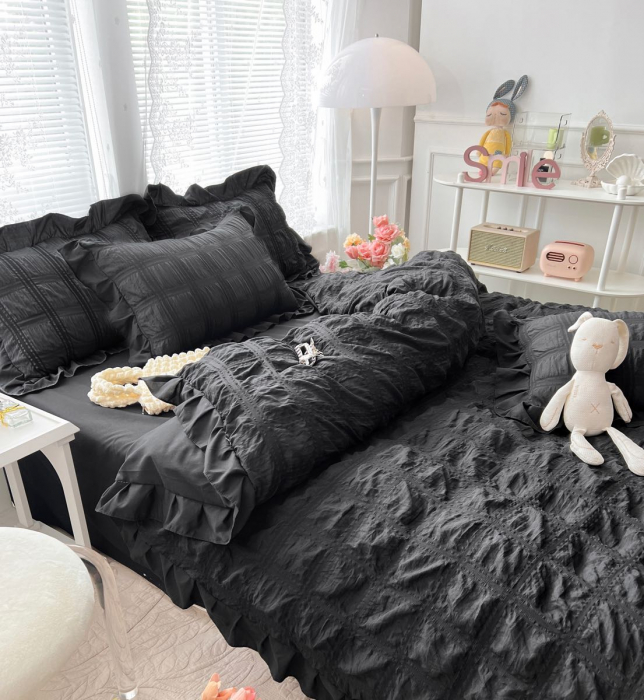 Set Lenjerie de Pat 2 Persoane Bumbac Finet Creponata Uni cu Volanase, 6 Piese - Negru [2]