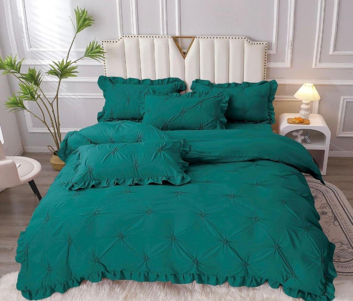 Set Lenjerie Pat Dublu, 4 Piese, cu Pliuri si Volanase