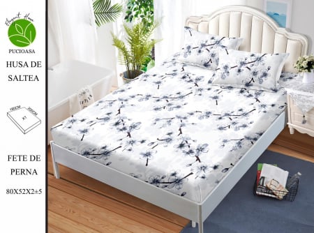 OFERTE SPECIALE - Husa de pat cu elastic 180x200 din Bumbac Finet + 2 Fete de Perna - Flori Gri