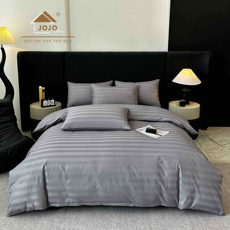 Lenjerie de Pat Damasc Deluxe Luxury, 100% Bumbac Premium, 6 Piese, Cearceaf cu Elastic 180x200 cm, Husă Pilotă 200x230 cm, Confort Hotelier 5★ [1]
