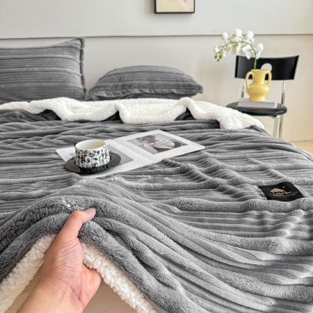 Pătură Cocolino Groasă cu Blăniță Premium 200x230cm + 2 Fețe de Pernă 50x70cm, Gri Deschis [3]